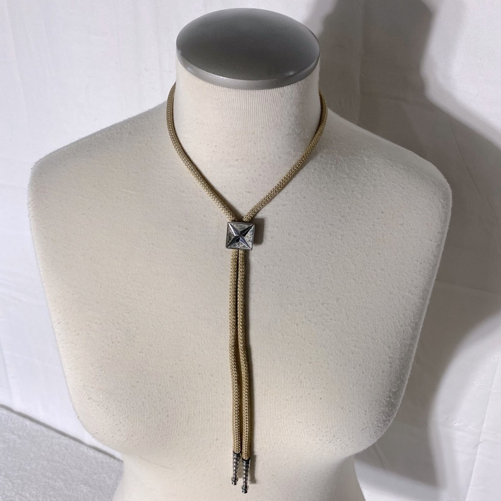 Vintage Handmade Beige Silver Bolo Tie W Metal Tips Western Stampede Rodeo